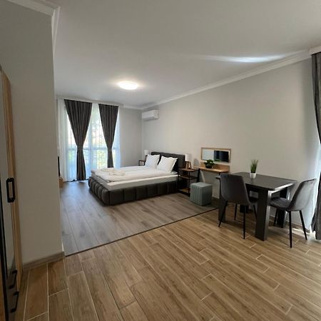 Green Park Apartments And Rooms For Guests Асеновград Екстер'єр фото