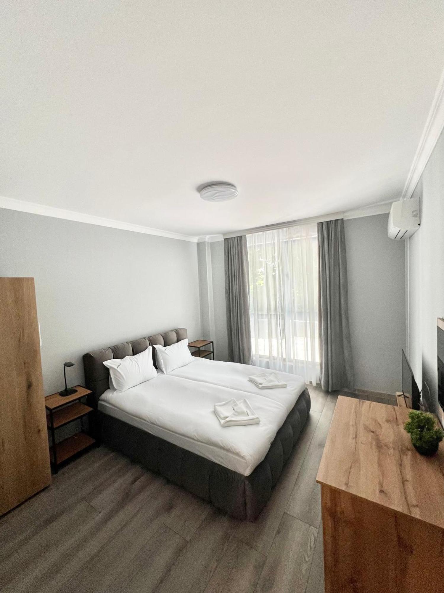 Green Park Apartments And Rooms For Guests Асеновград Екстер'єр фото